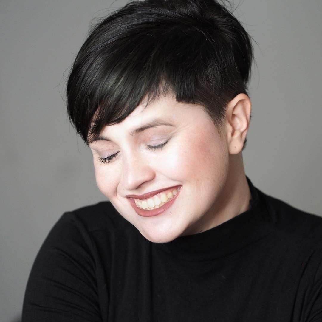 Стрижка Пикси 2022 на круглое лицо