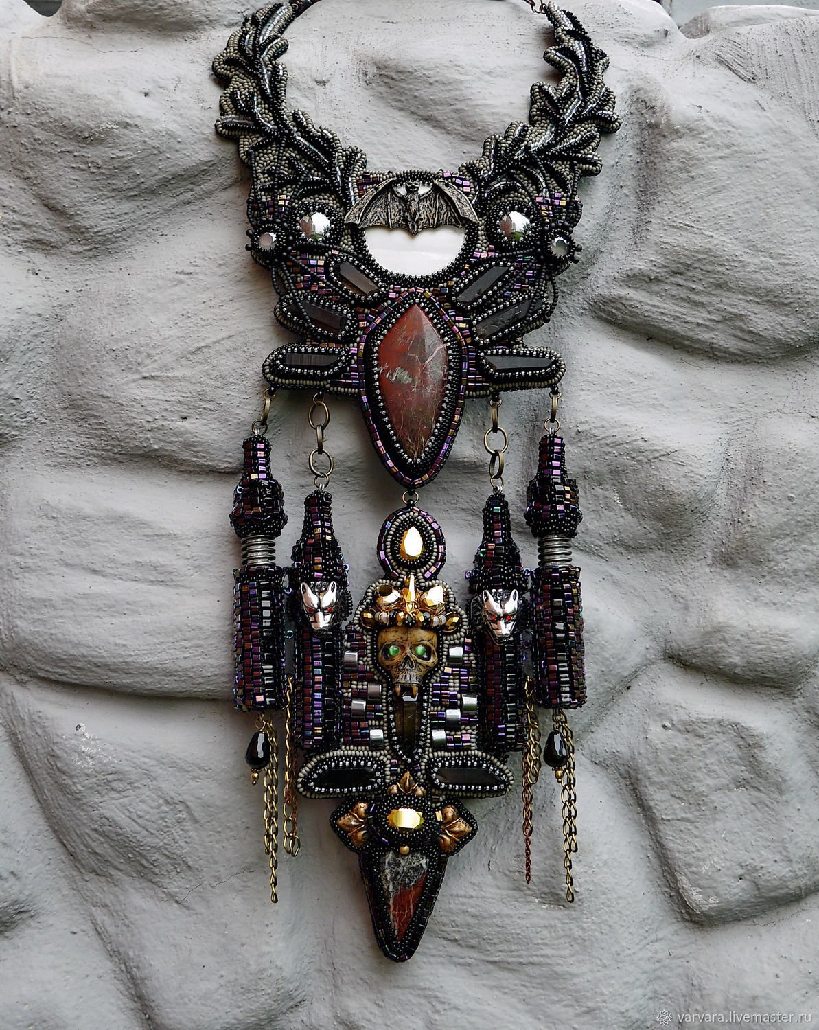 Готическое колье бисер