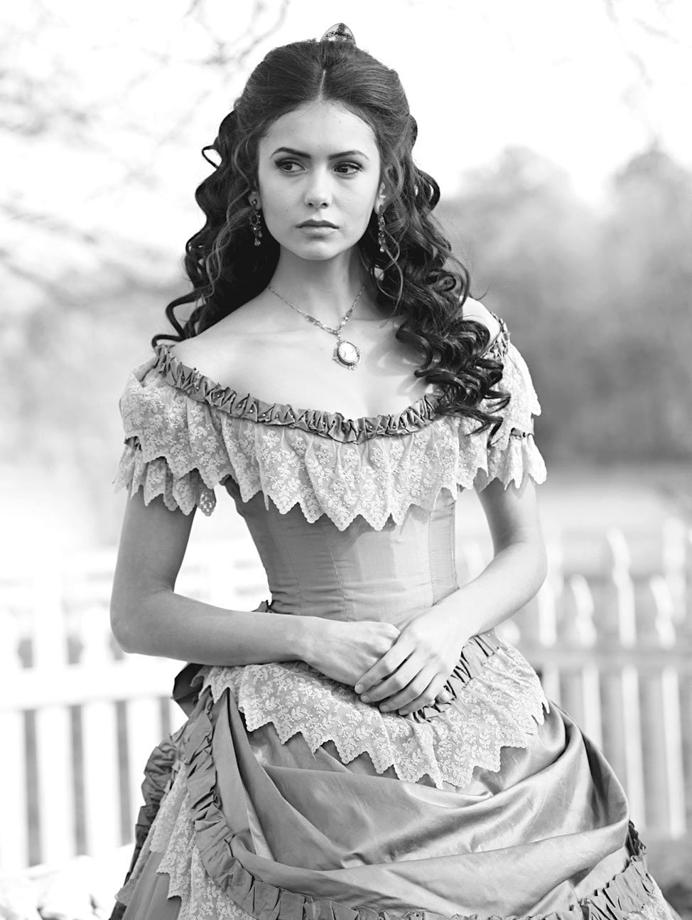 Нина Добрев Кэтрин Пирс 1864