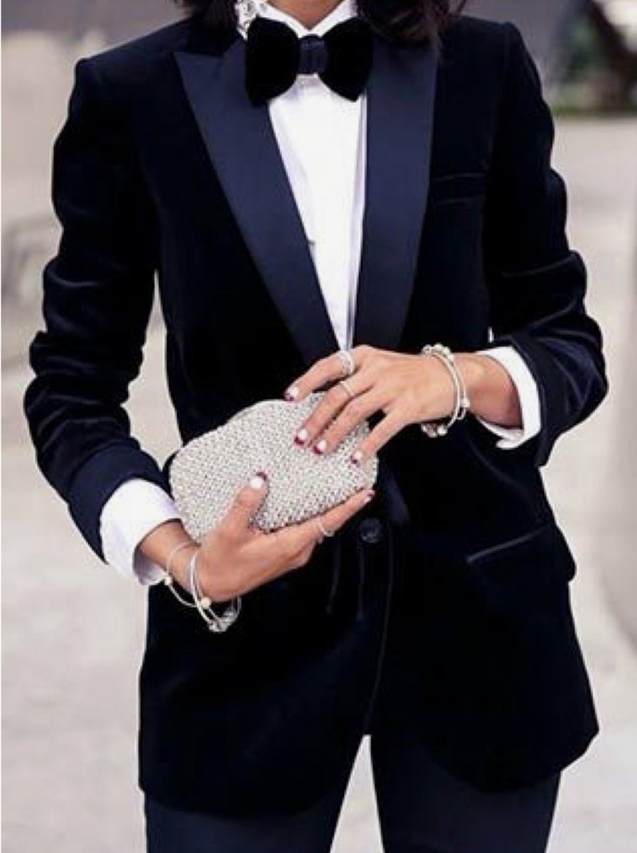 Белый смокинг женский