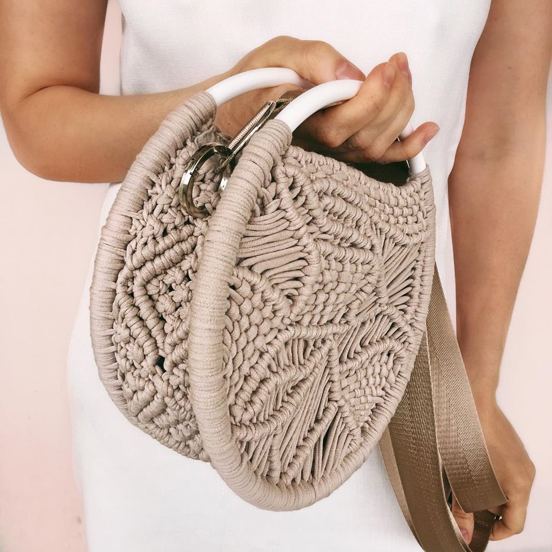 Стильные вязаные сумки