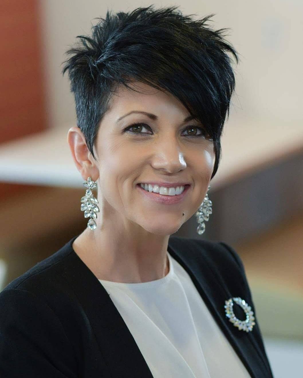 Короткие стрижки асимметрия для полных женщин