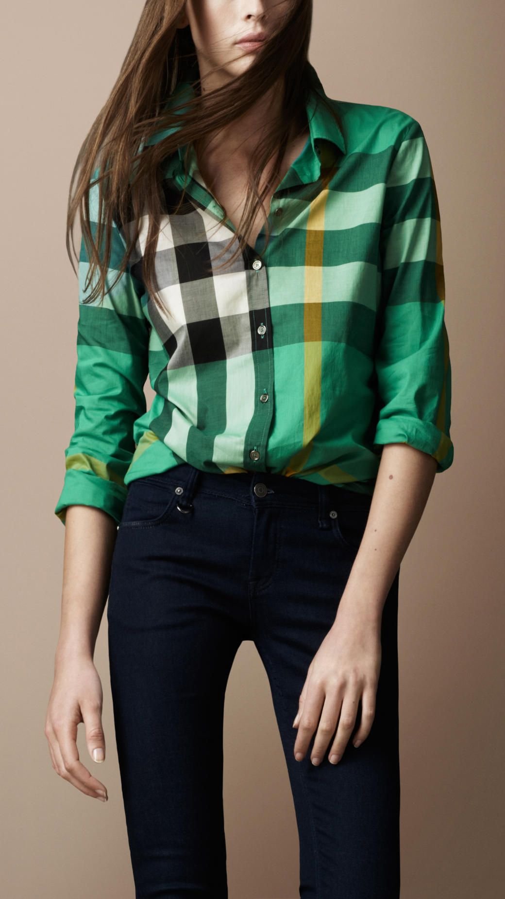 Блузки для девушек модные