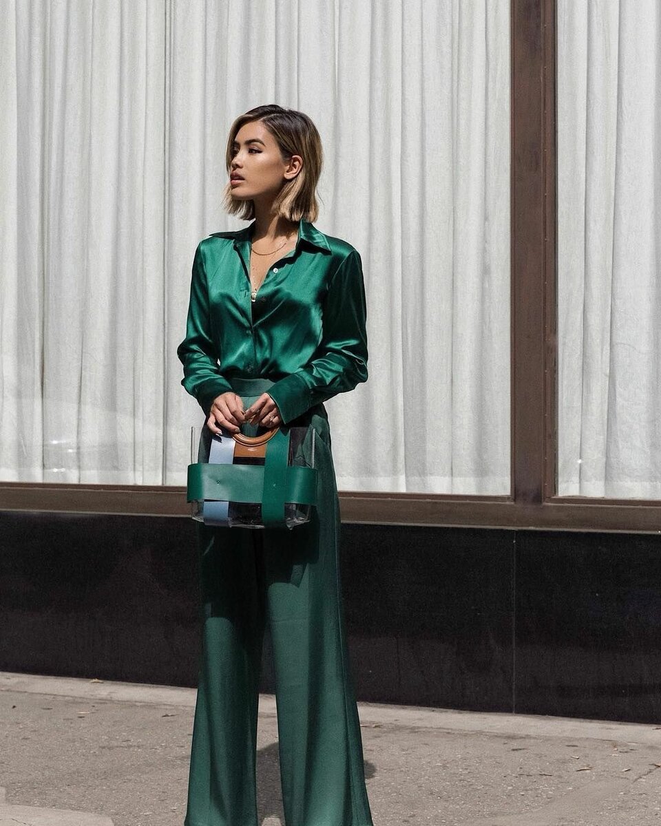 Атласная рубашка женская