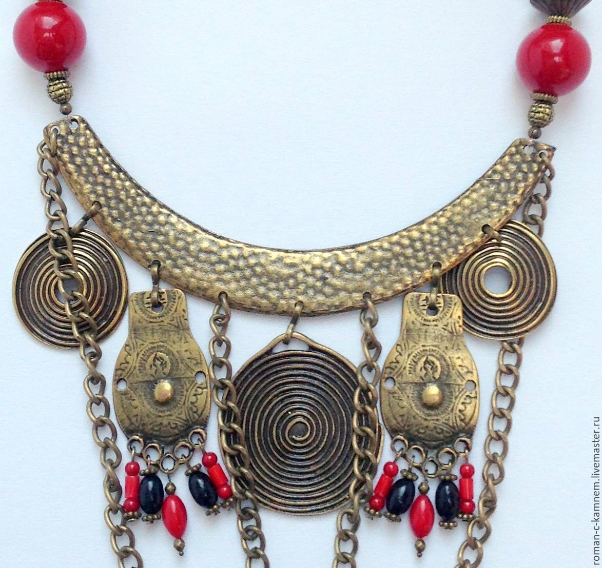 Этнические украшения