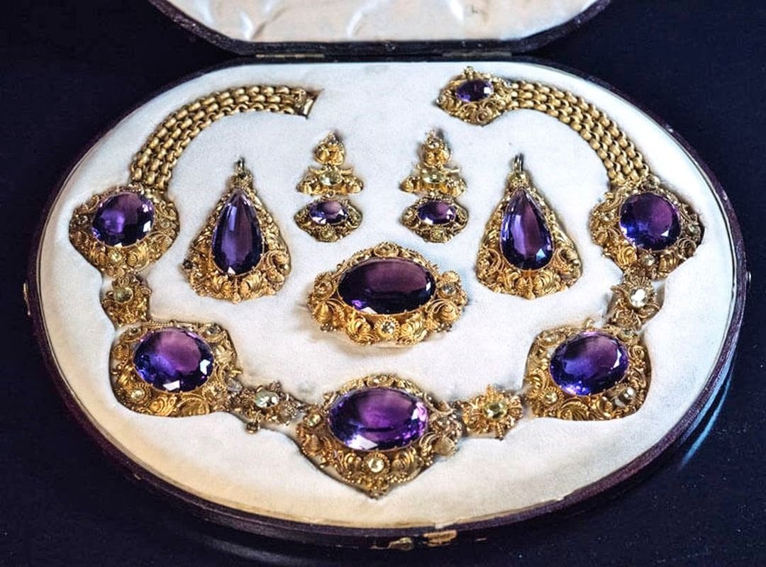 Парюра Царская