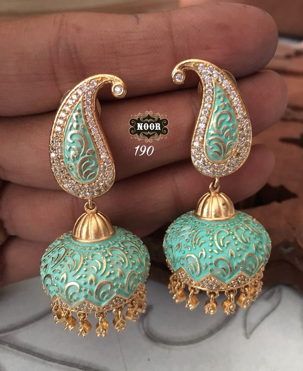 Серьги в индийском стиле