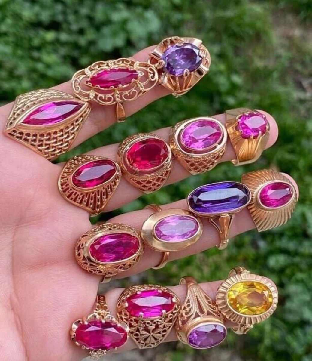 Бижутерия советских времен