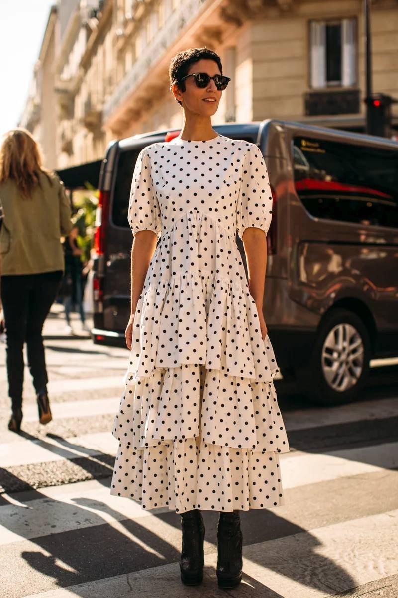 Стильное платье в горох