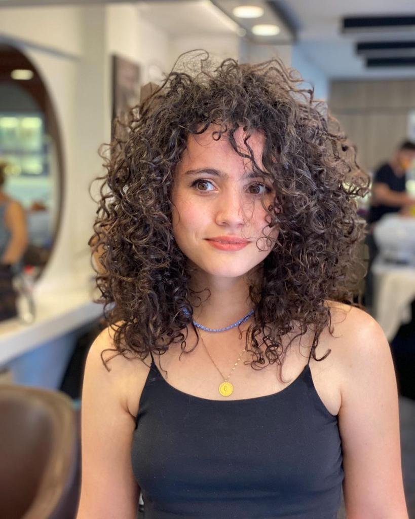 Ассиметрия на кудрявые волосы