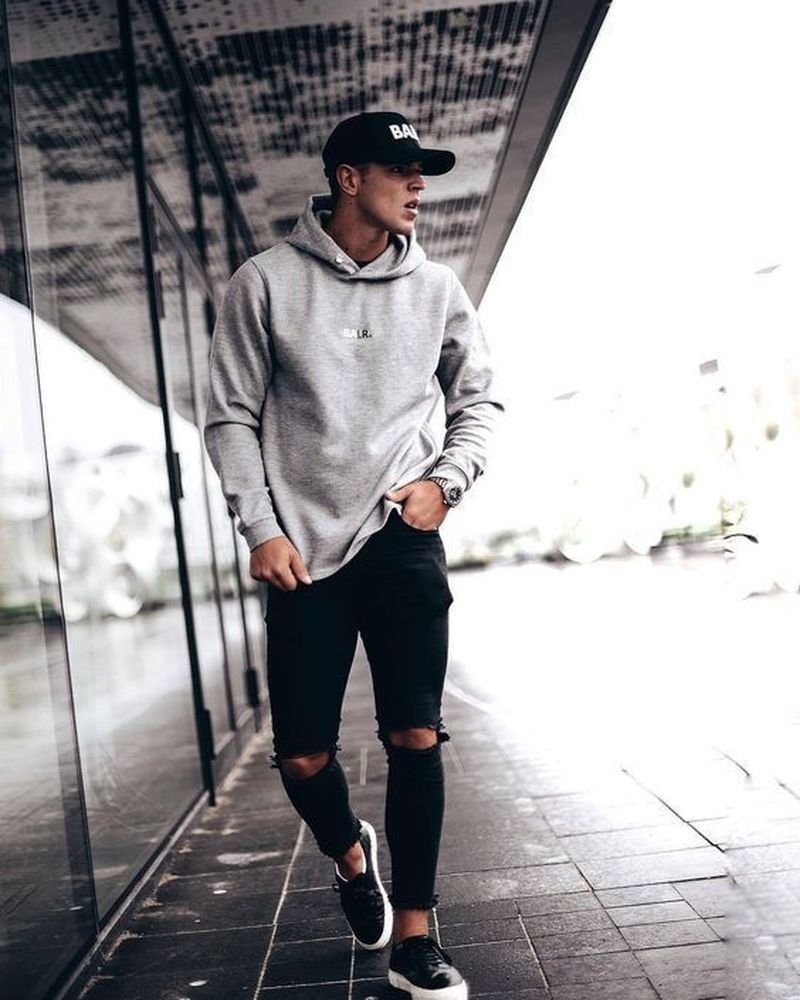 Парни в оверсайз одежде Эстетика