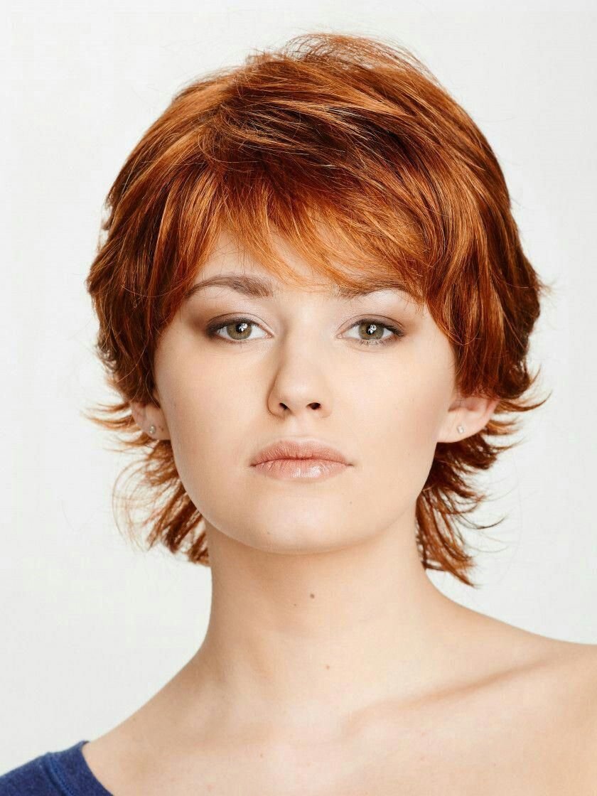 Слоистые стрижки на клрот волос