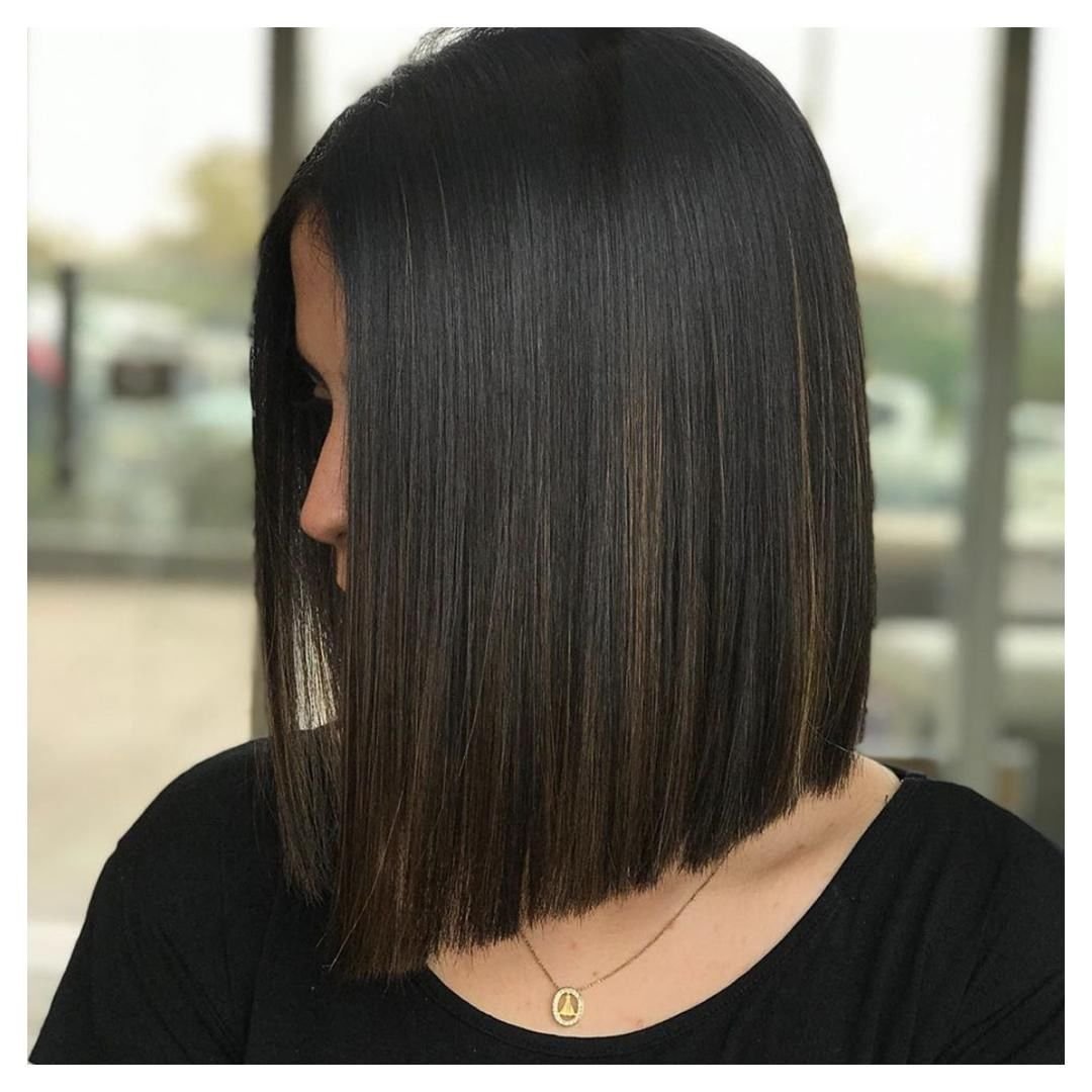 Удлинённый Боб подстриженный слоями