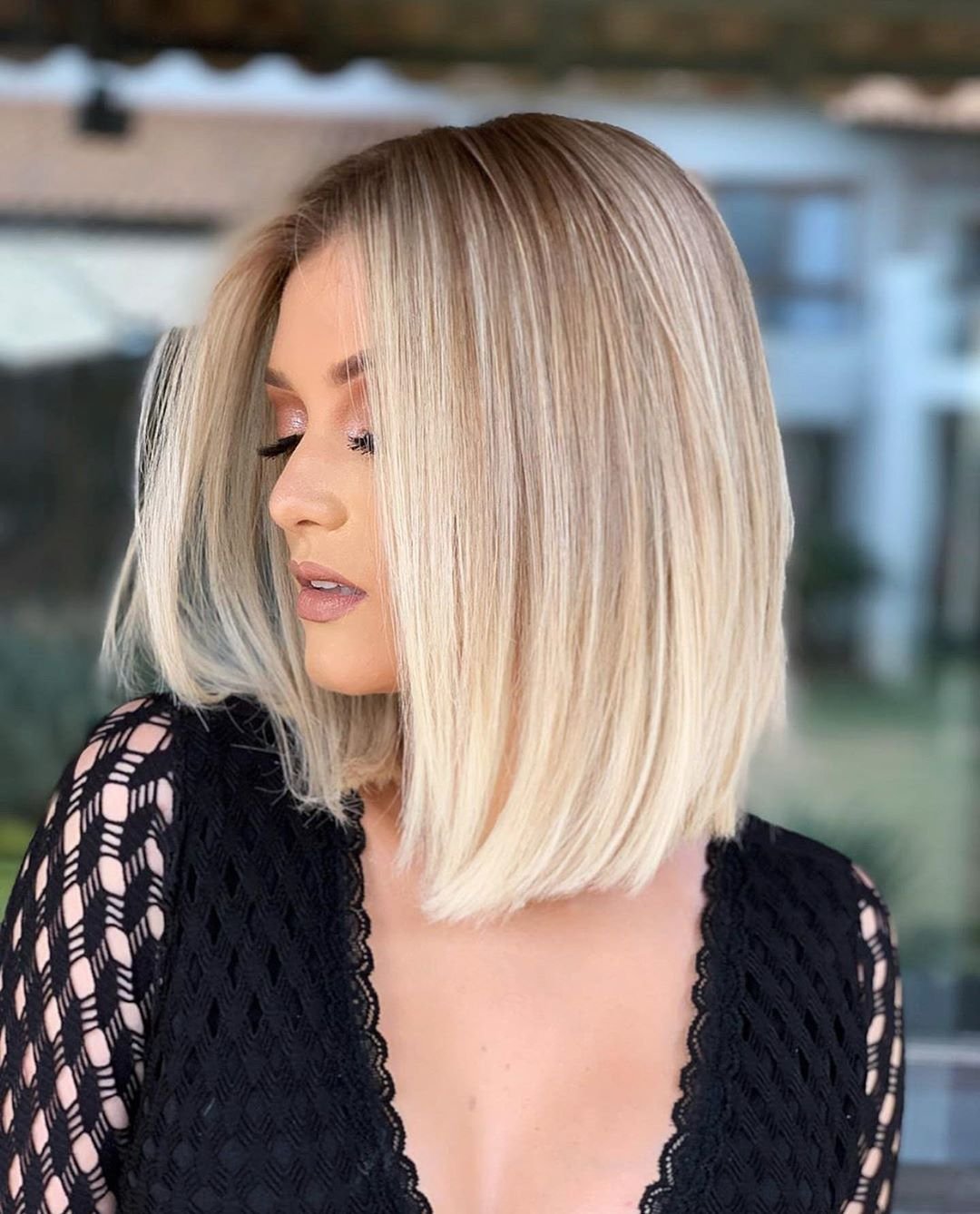 Удлиненный Боб подстриженный слоями