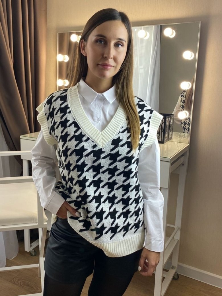 Жилетка женская трикотажная