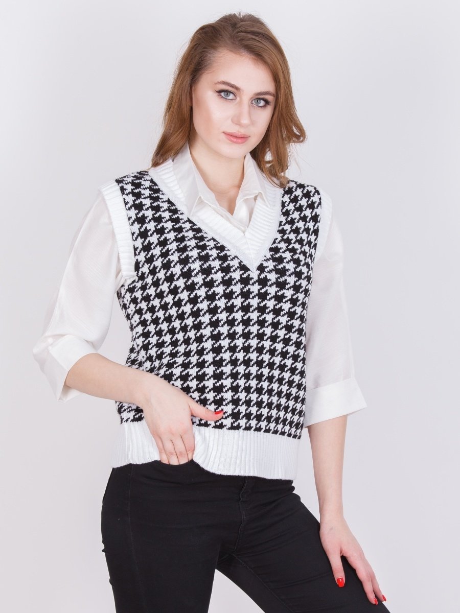 Жилетка женская вязаная модная