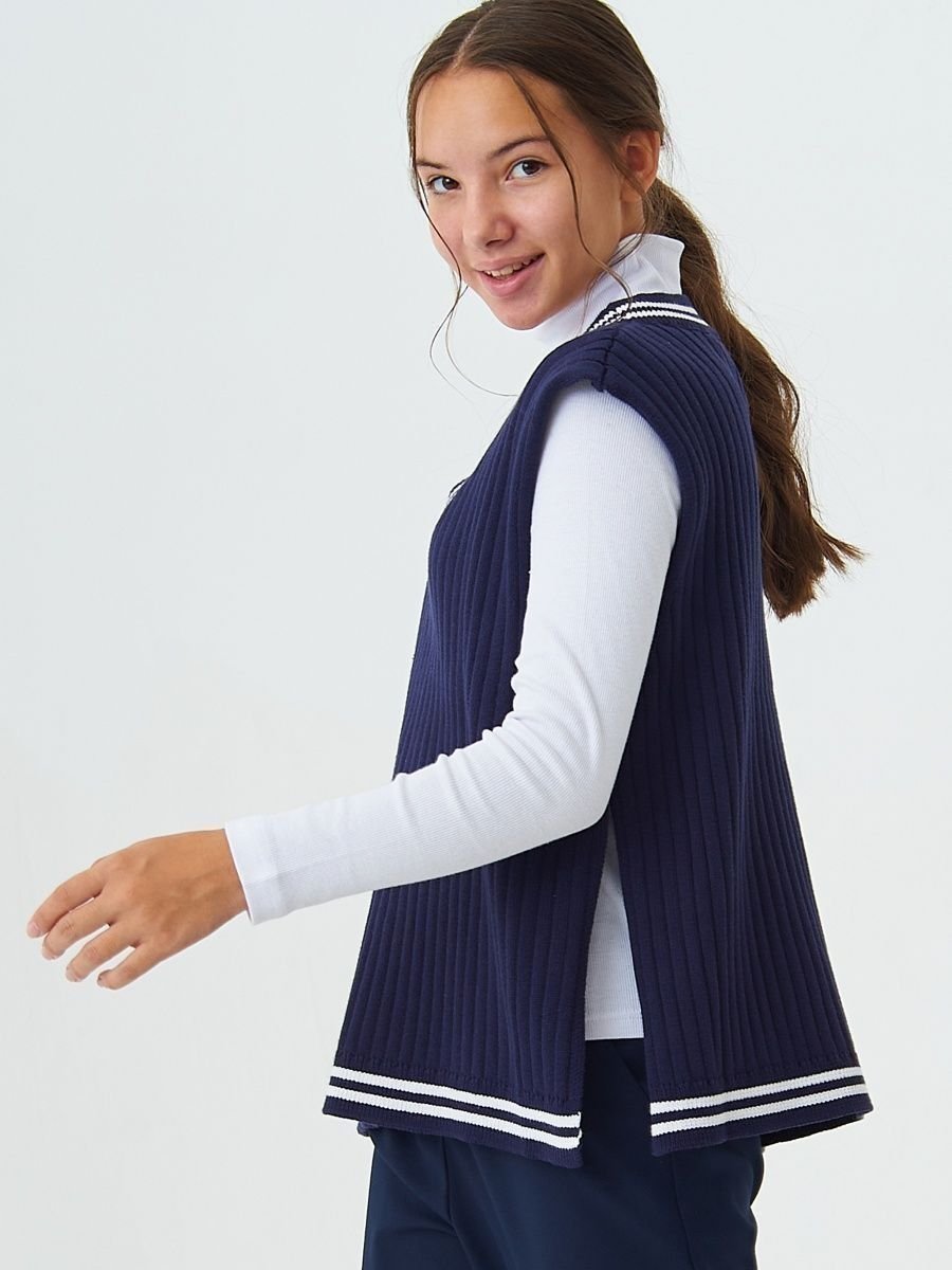 Серый жилет женский вязаный