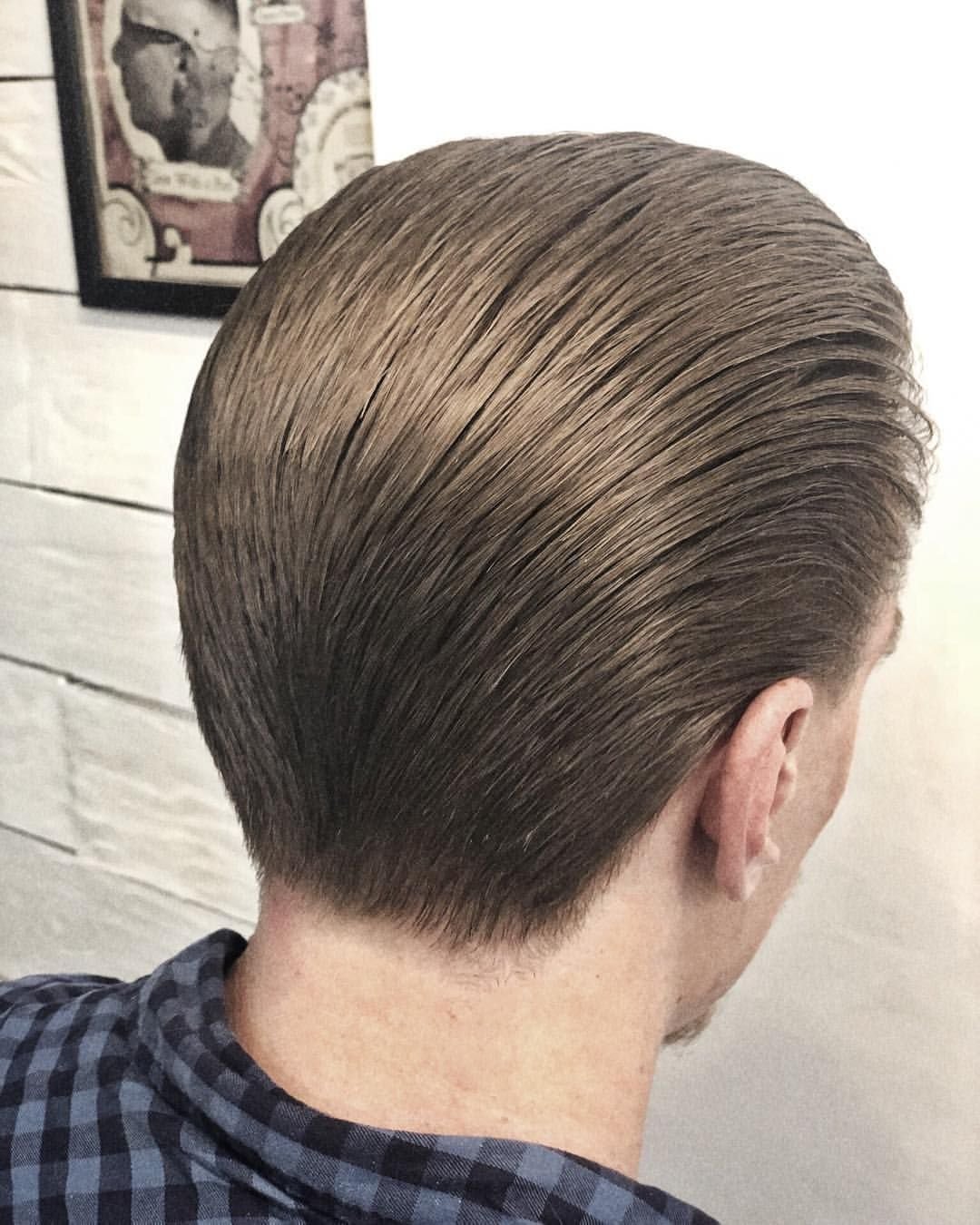 Мужская окантовка волос сзади