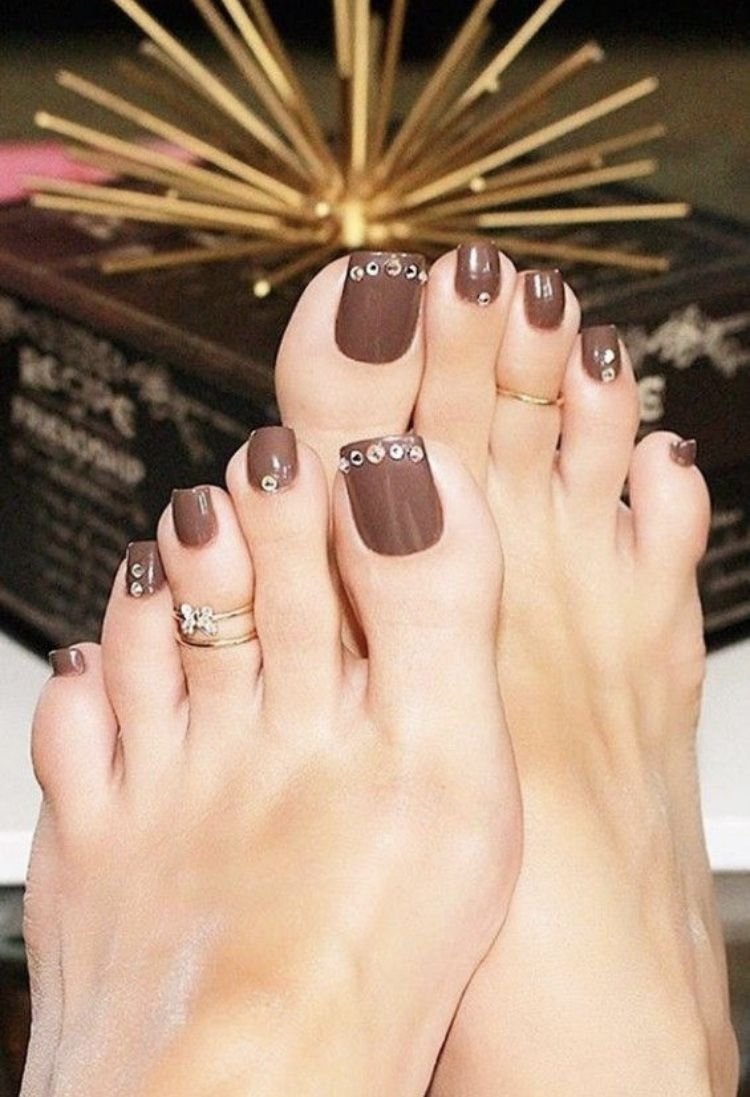 Педикюр наращивание