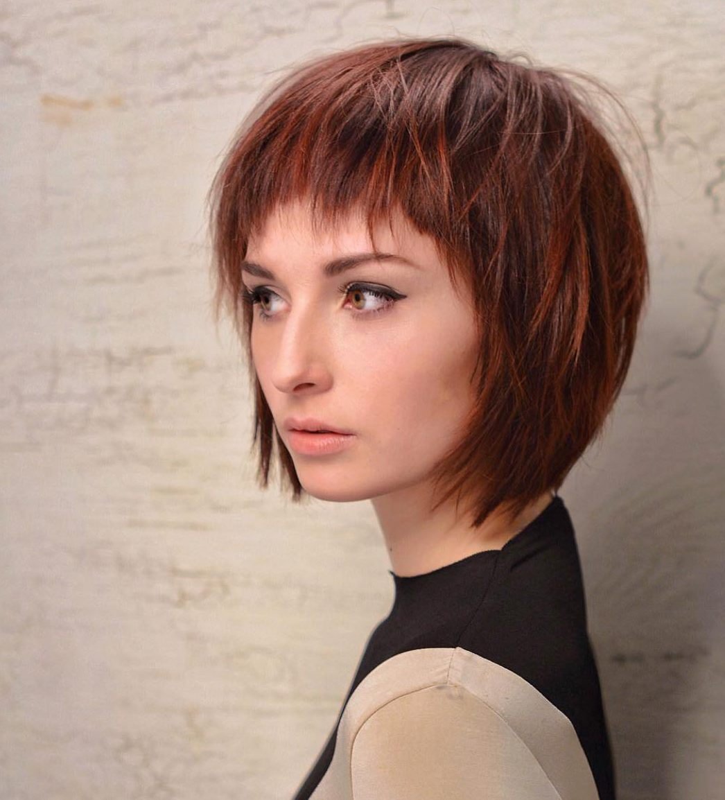 Каре Каскад градуированное на короткие волосы