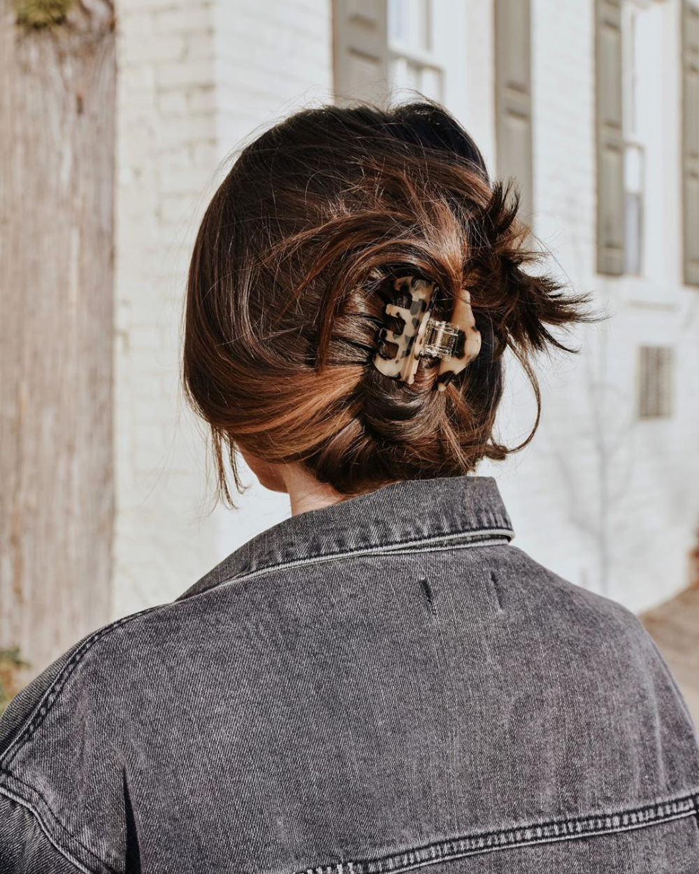 Причёски в школу с крабиком для волос