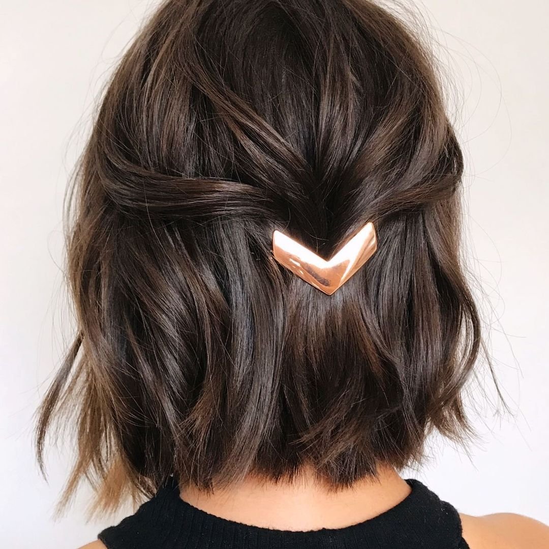 Прически с заколками