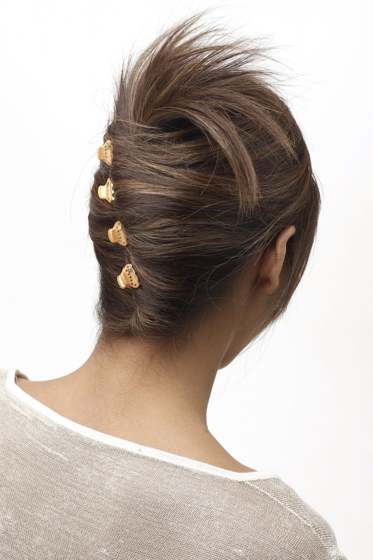 Собранная прическа на каре