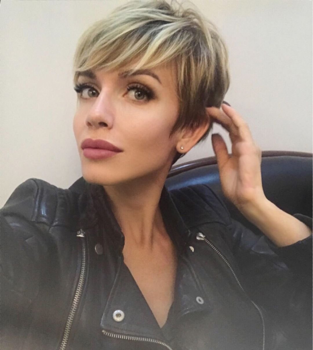 Стрижка Пикси Калманович