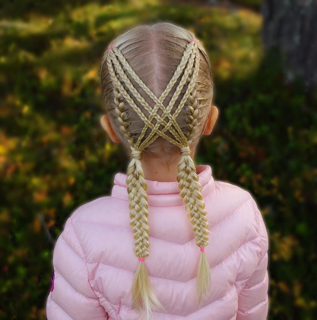 Прическа с мелкими косичками