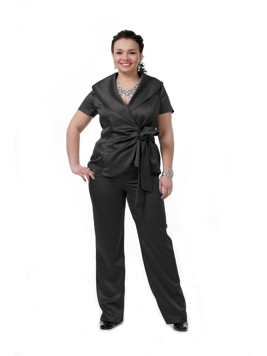 Костюмы для полных женщин