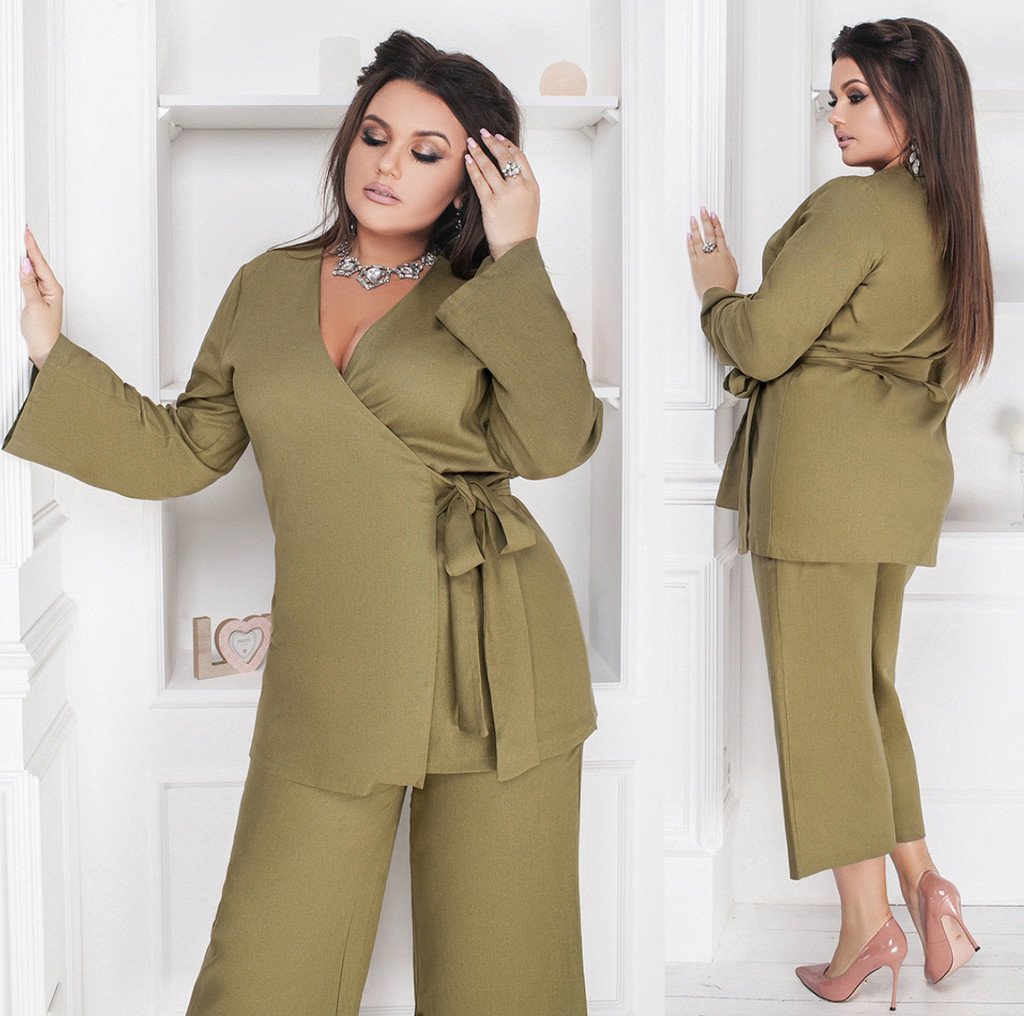 Брючный костюм для полных женщин