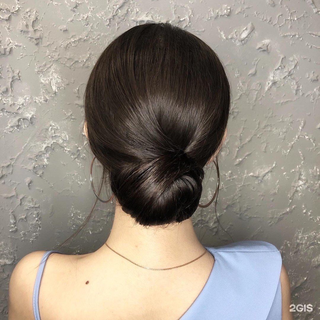 Стильный пучок на длинные