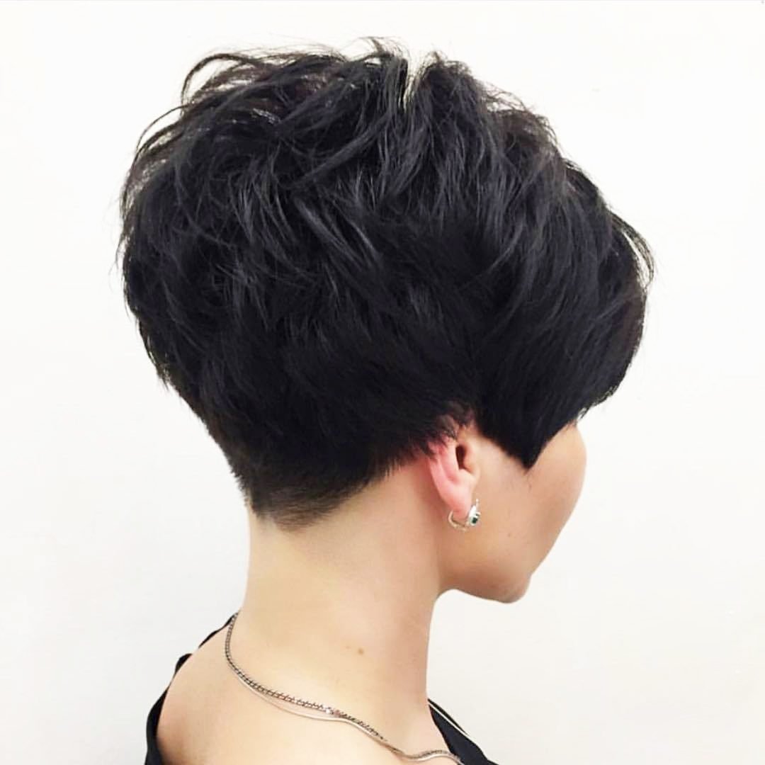 Пикси-Боб стрижка затылок