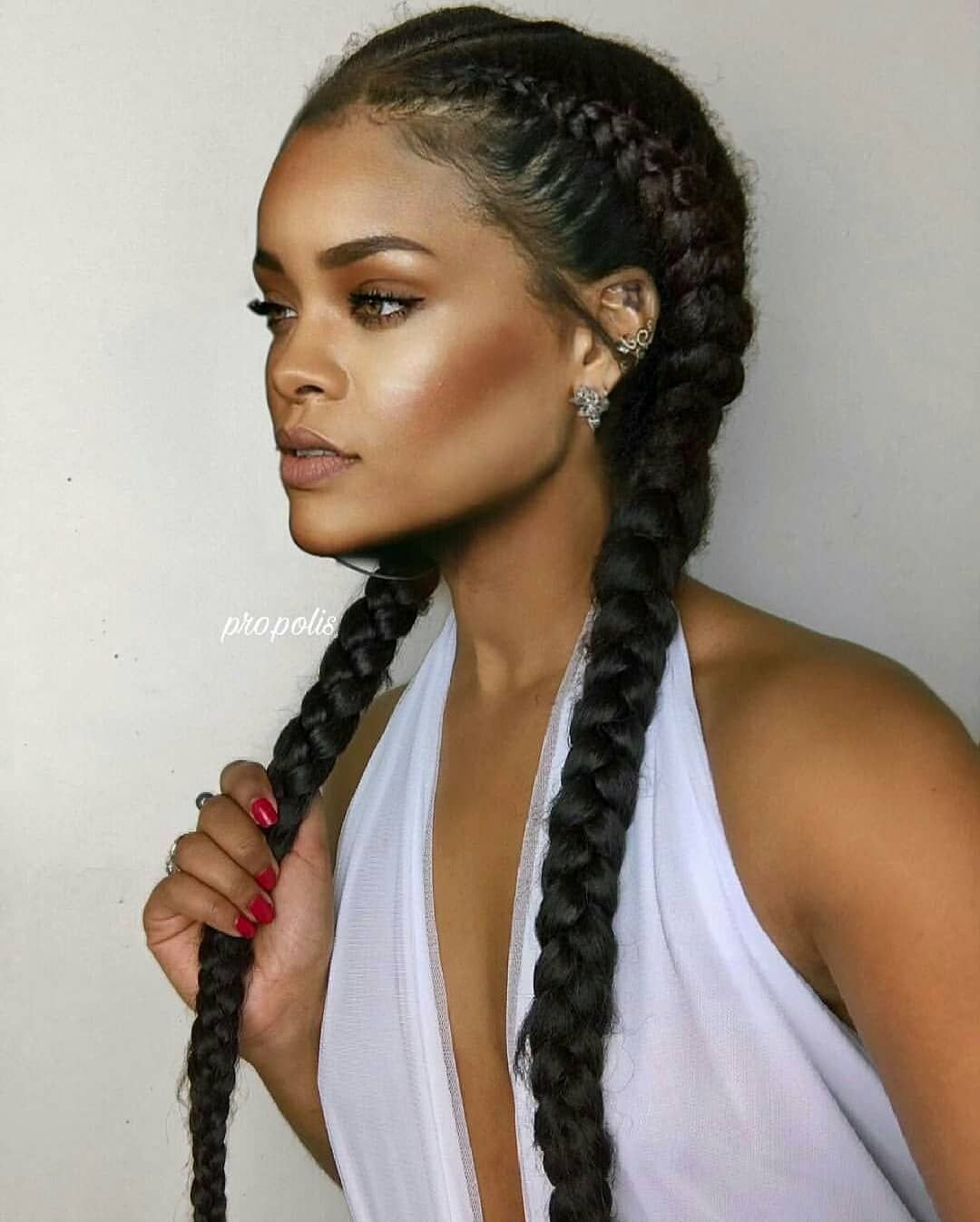 4 Боксерские косы с канекалоном