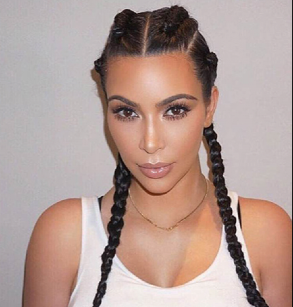 Косы с канекалоном блондинки