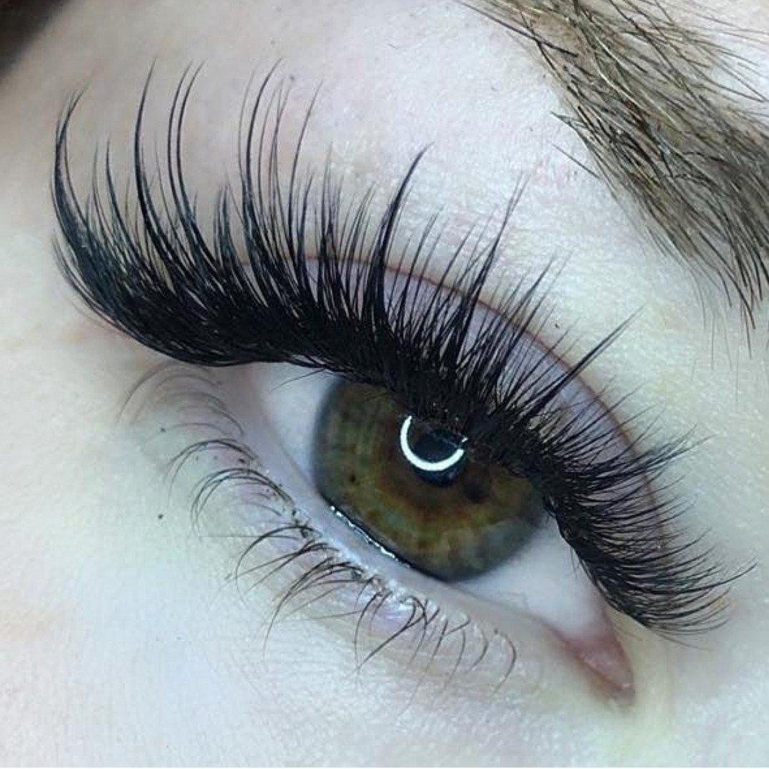 Шутки про наращивание ресниц