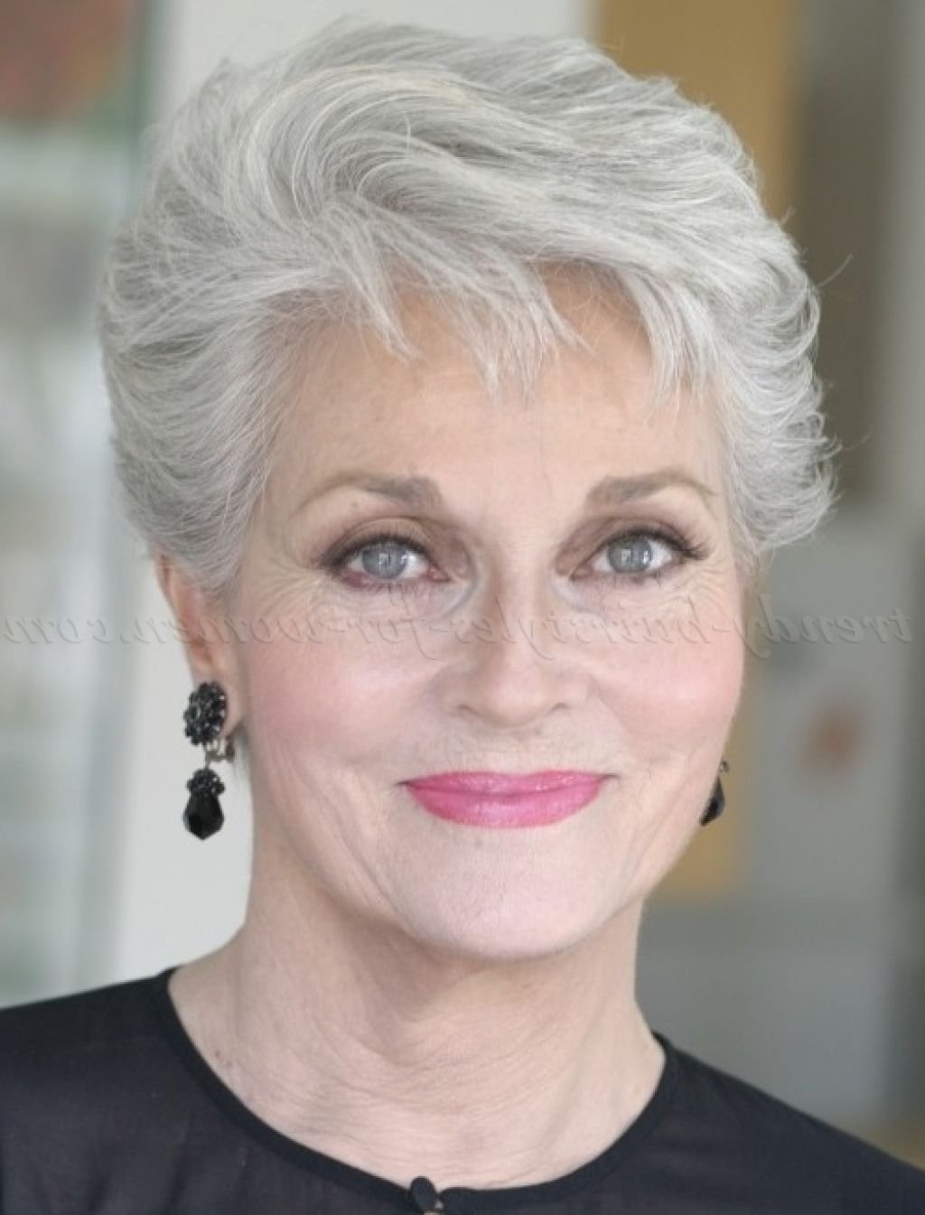 Стрижка для седых волос для женщин за 50