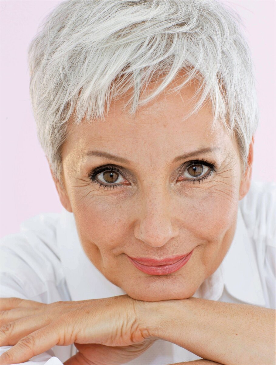 Гарсон Пикси для женщин 50 лет