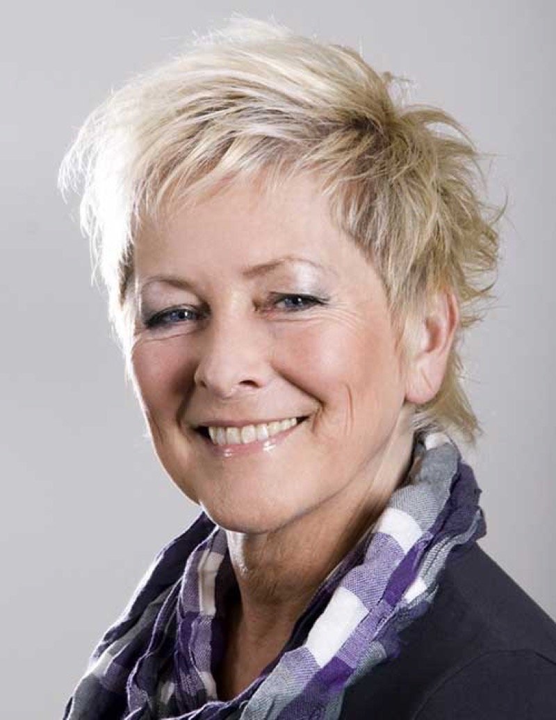 Короткие стрижки для пожилых