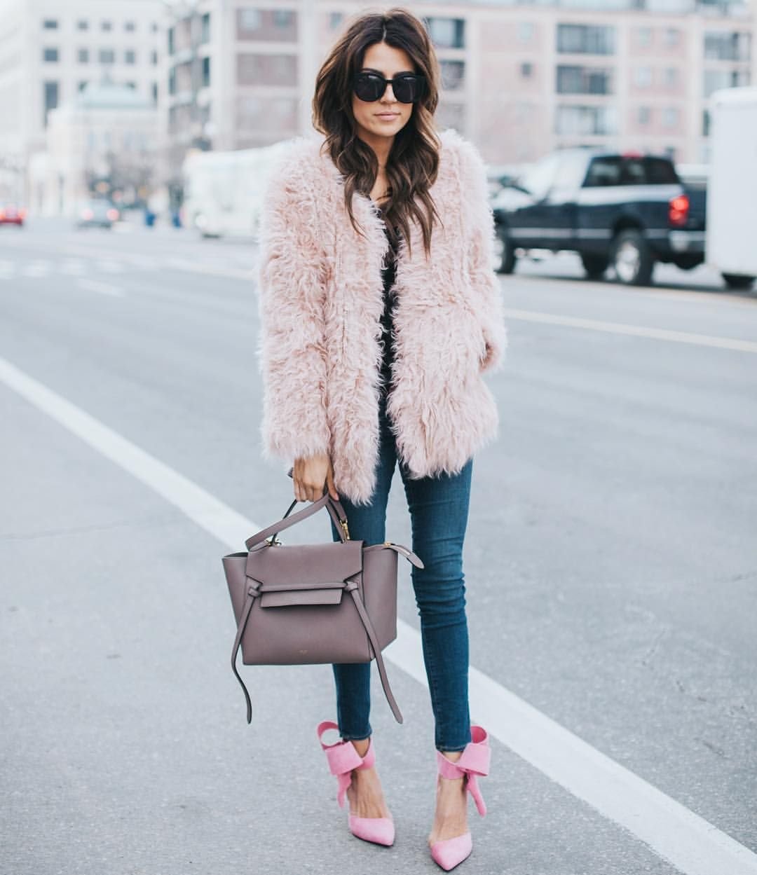 Образы с розовой шубкой