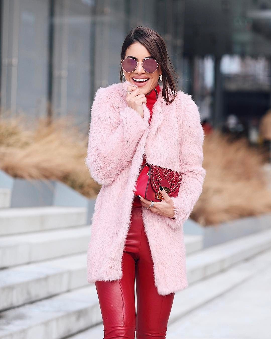 Розовая шуба