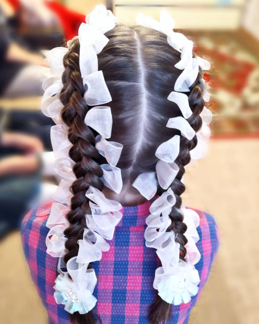 Косы с бантами для девочек