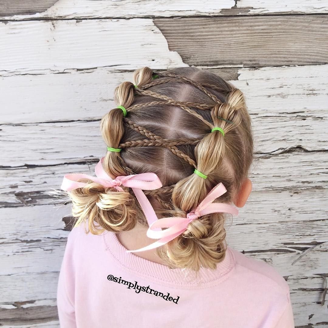 Причёски из косичек на средние волосы для девочек