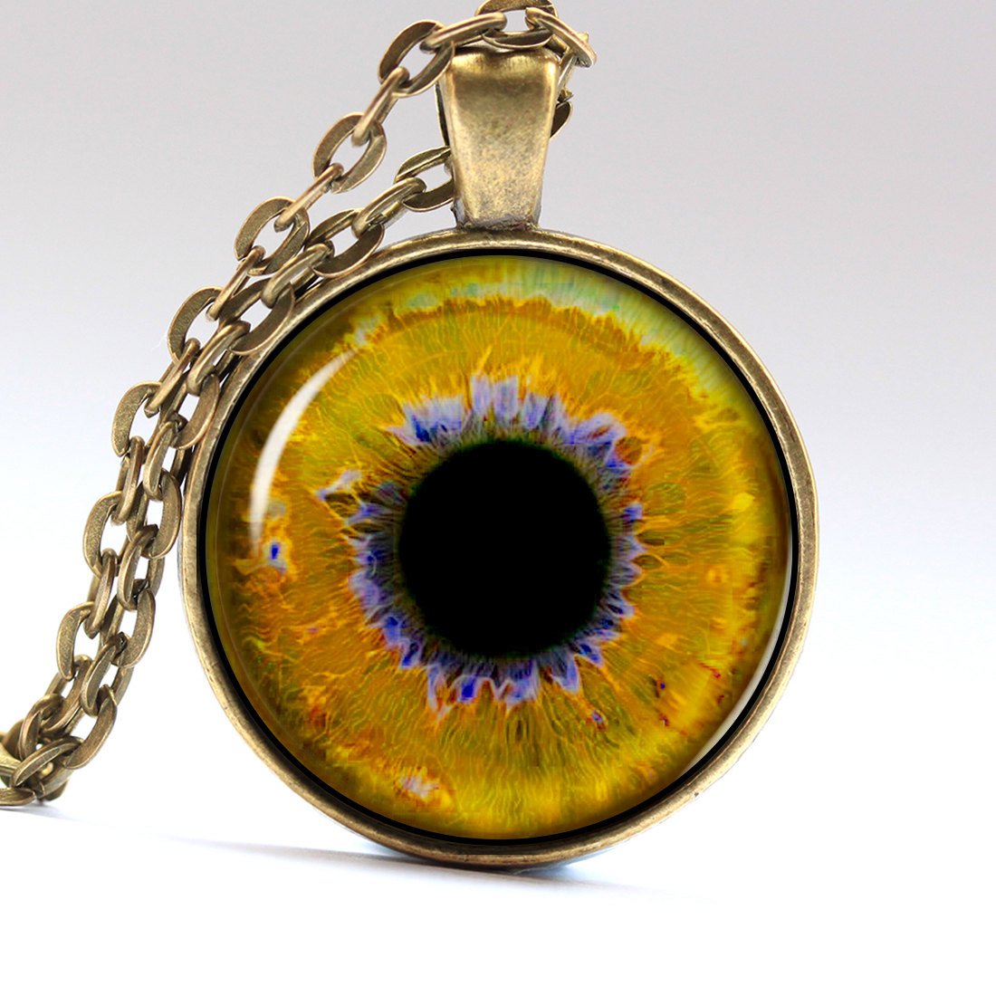 Медальон тигровый глаз и кот