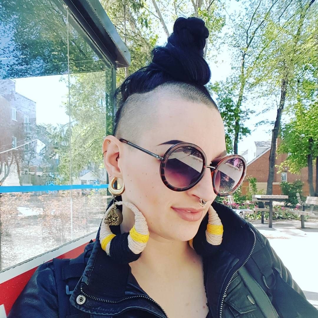 Выбритый лоб