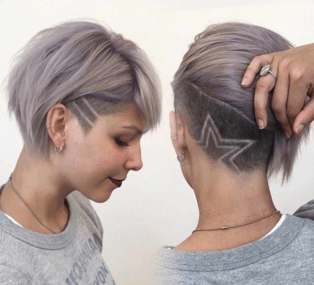 Женская прическа с выбритым лбом