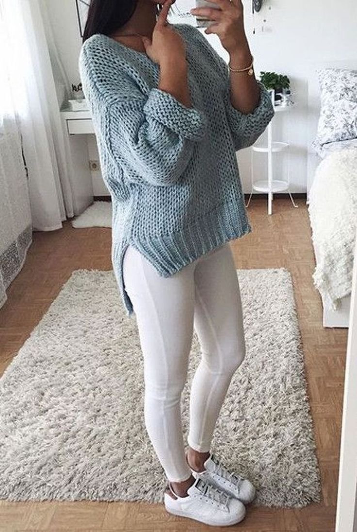 Легинсы и свитер