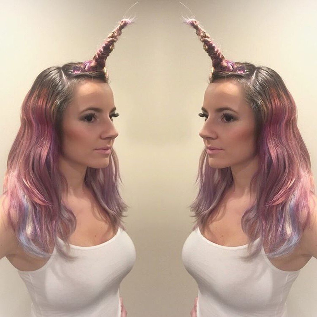 Причёска с рошками из волос