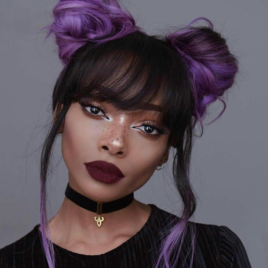 Сиреневая челка