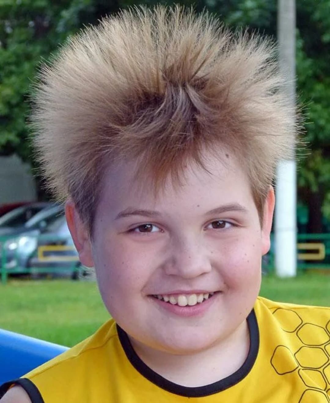 Стрижки для мальчиков с торчащими волосами